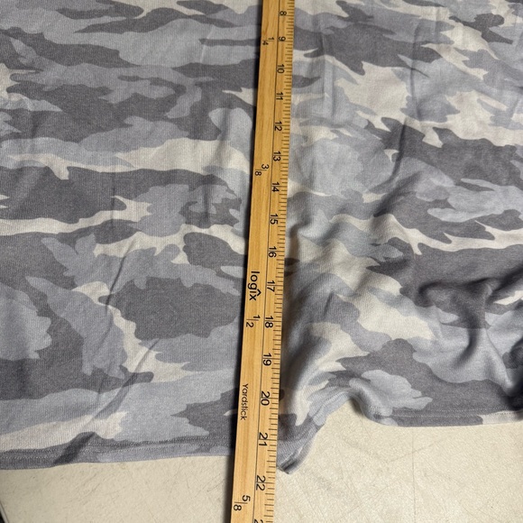 Beyond Yoga gray camo tye-front hoodie XL athleisure NWOT - Picture 8 of 8